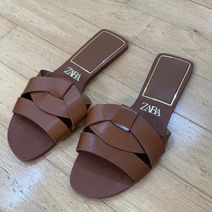 Zara Flat crossed leather Sandals Sz 37 brown